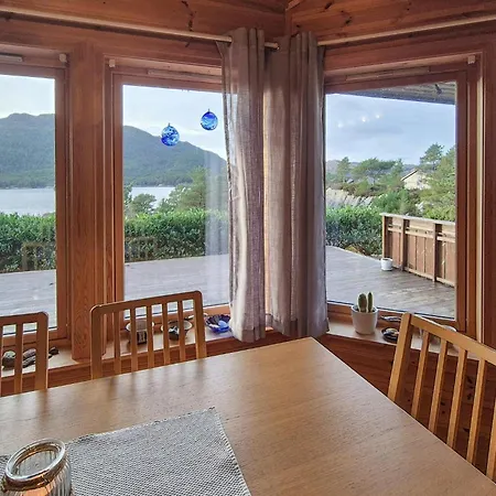 Gorgeous Home In Eivindvik With House Sea View Σπίτι διακοπών *